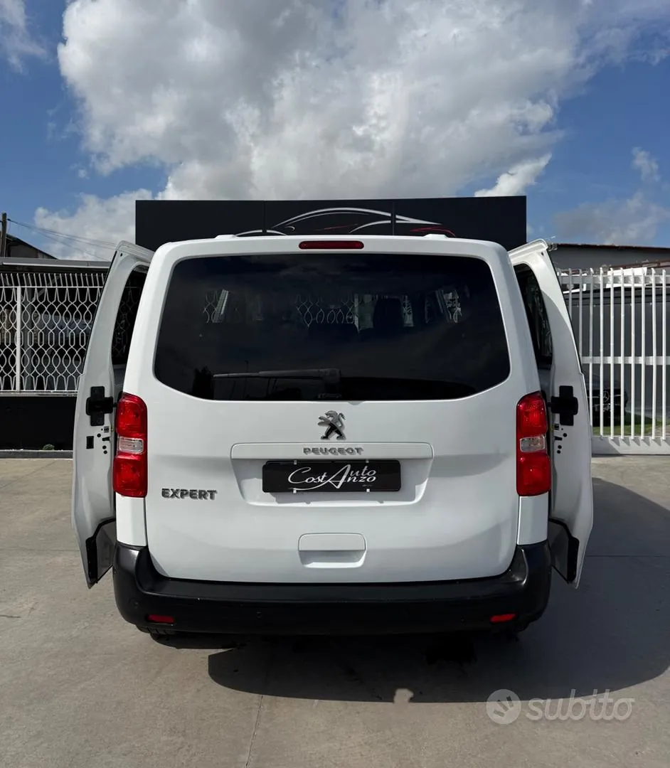 Peugeot Traveller 2020 photo 5