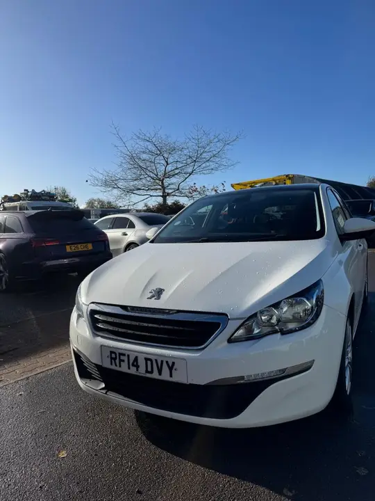 Peugeot 308 2014 photo 5