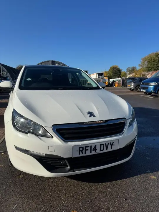 Peugeot 308 2014 photo 3