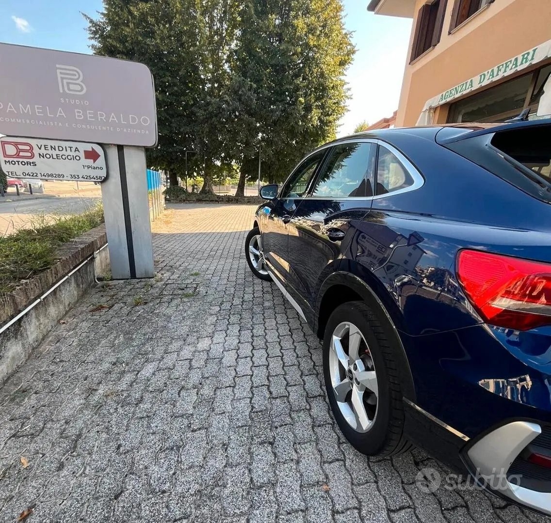 Audi Q3 2022 photo 5