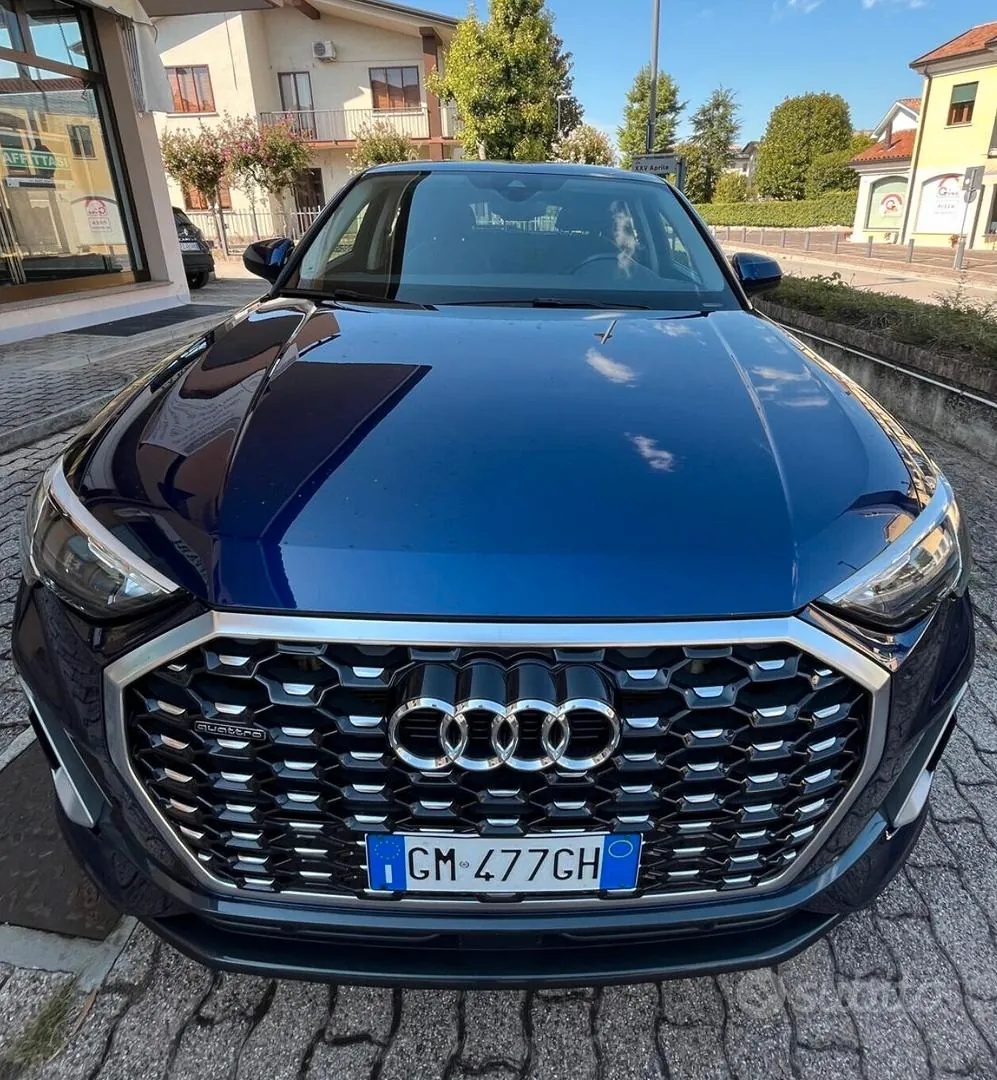 Audi Q3 2022 photo 2