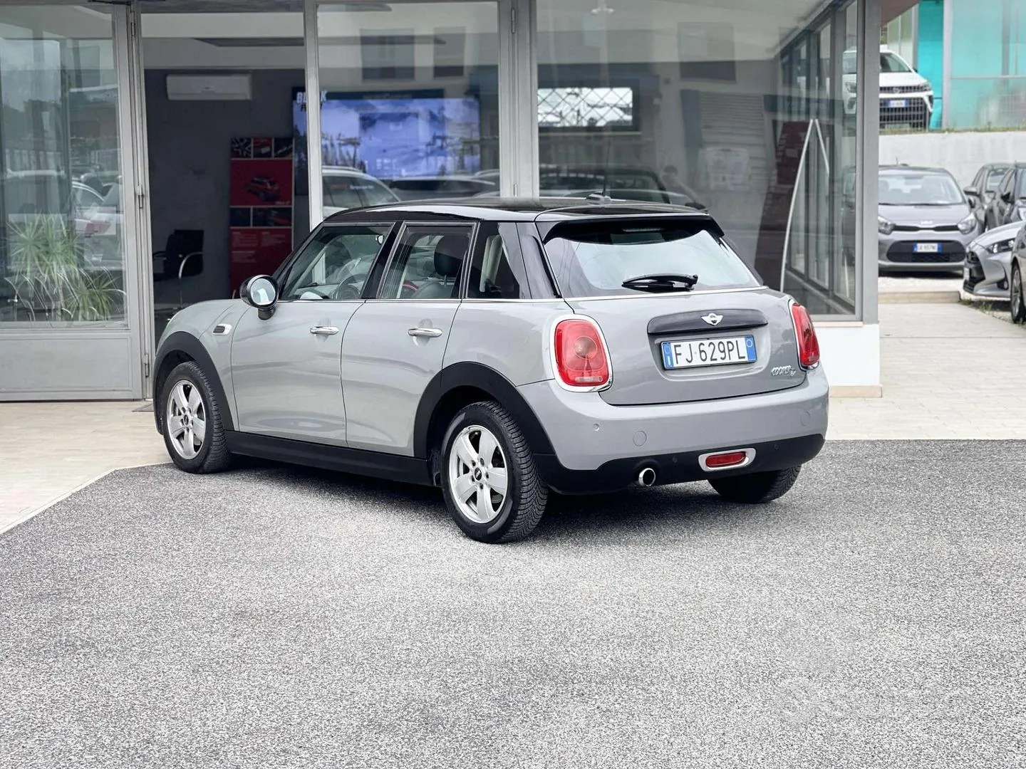 Mini Cooper 2017 photo 4