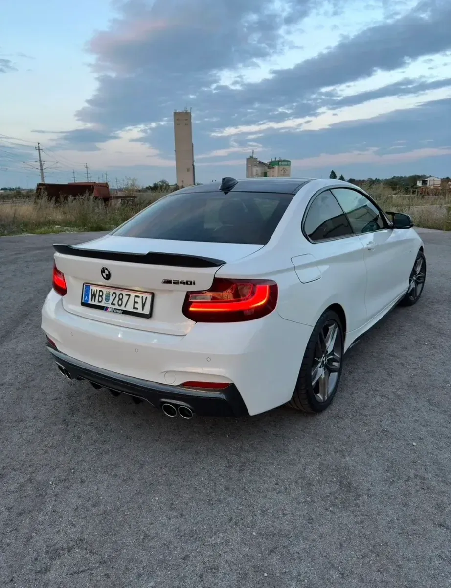 BMW 2 Series 2016 photo 3