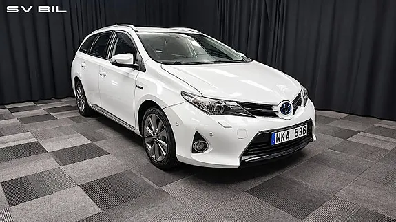 Toyota Auris 2013 photo 3