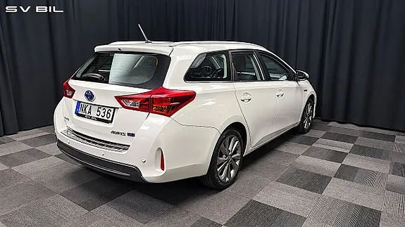 Toyota Auris 2013 photo 4