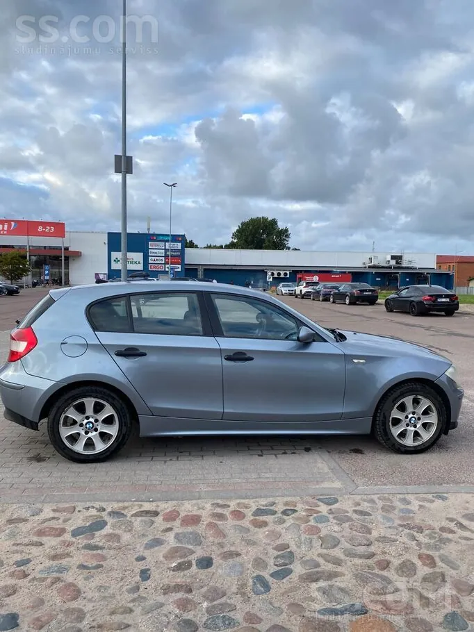 BMW 1 Series 2006 photo 3