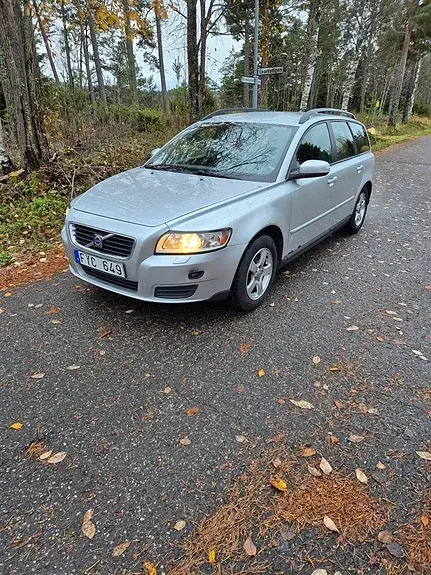 Volvo V50 2008 photo 2