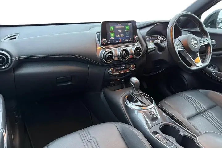 Nissan Juke 2023 photo 2