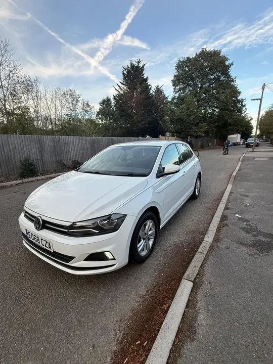 Volkswagen Polo 2018 photo 2