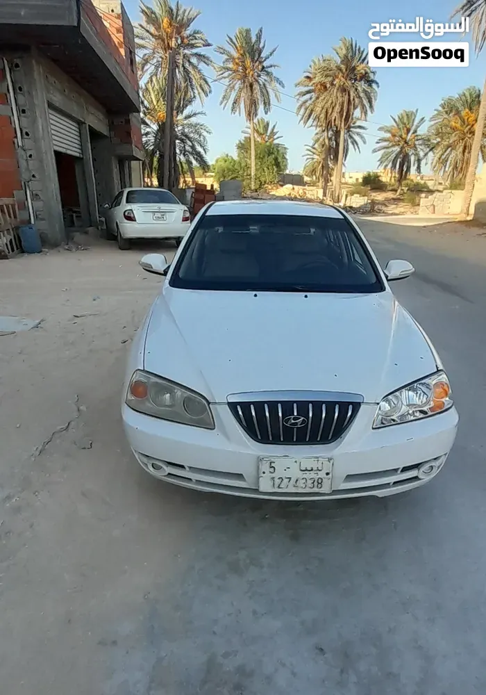 Hyundai Avante 2004 photo 2