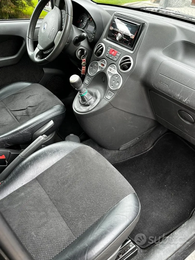 Fiat Panda 2007 photo 2