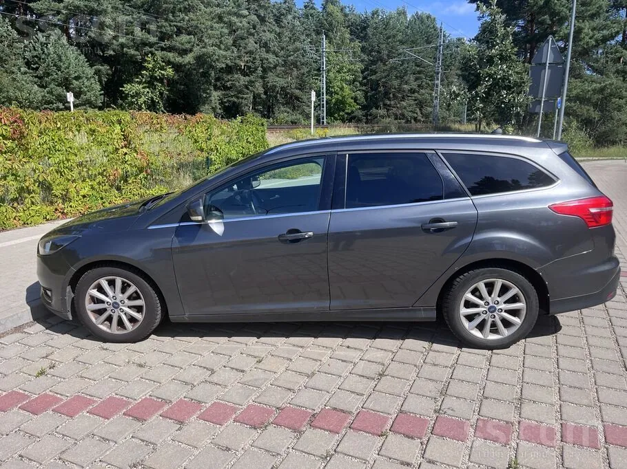 Ford Focus 2017 photo 2