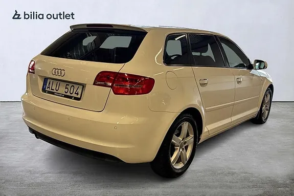 Audi A3 2011 photo 5