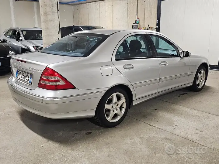 Mercedes-Benz C200 2001 photo 5