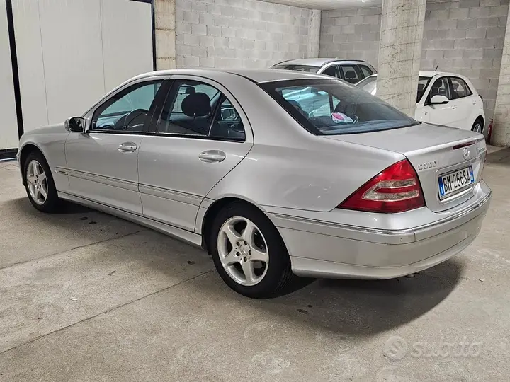 Mercedes-Benz C200 2001 photo 4