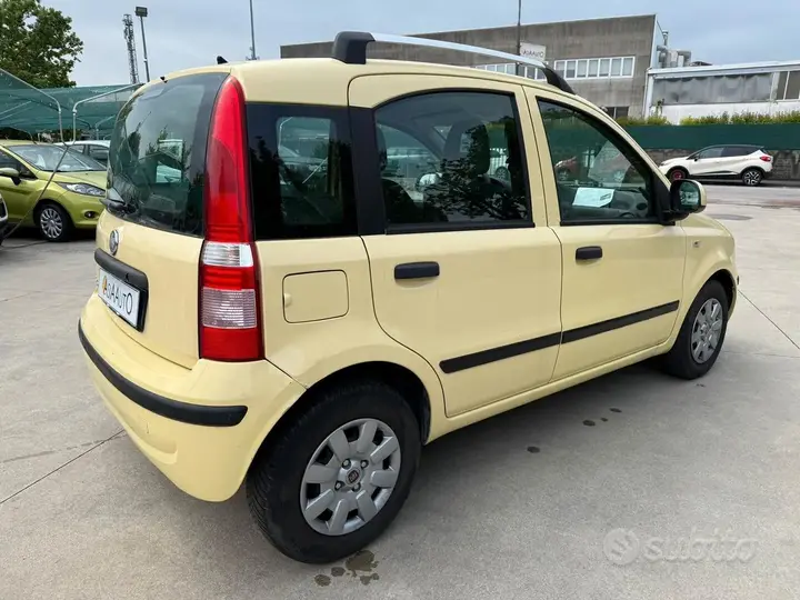 Fiat Panda 2011 photo 4