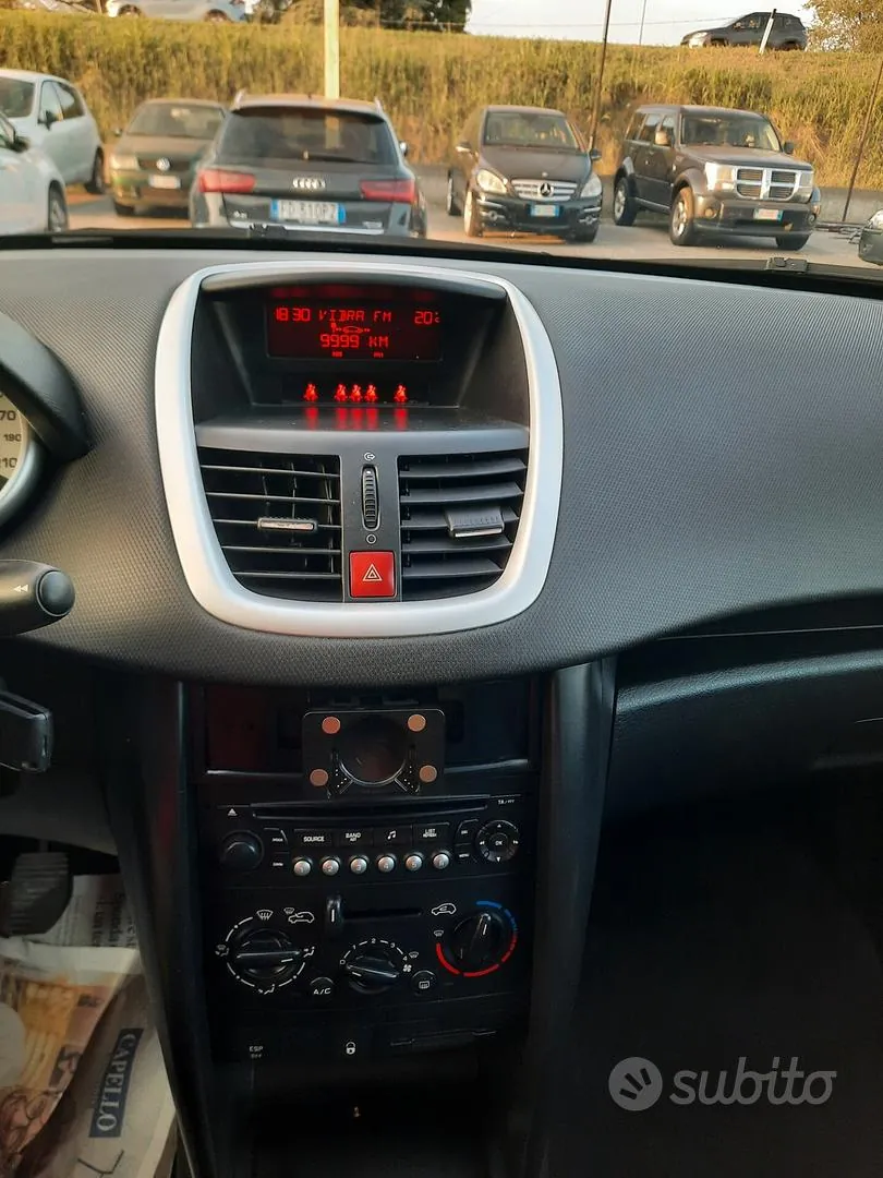 Peugeot 207 2009 photo 5