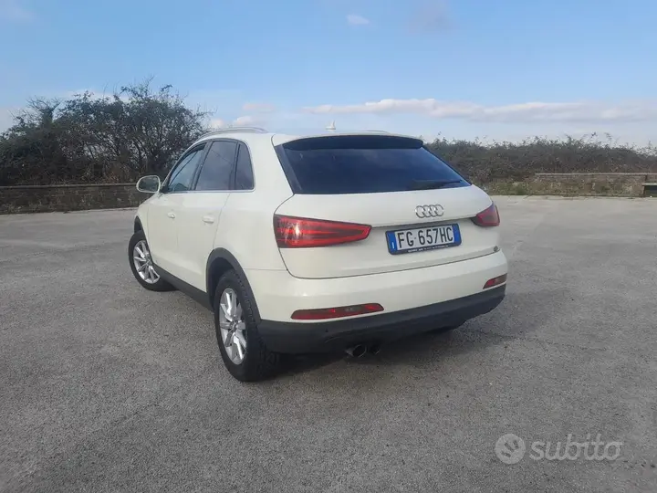 Audi Q3 2012 photo 3