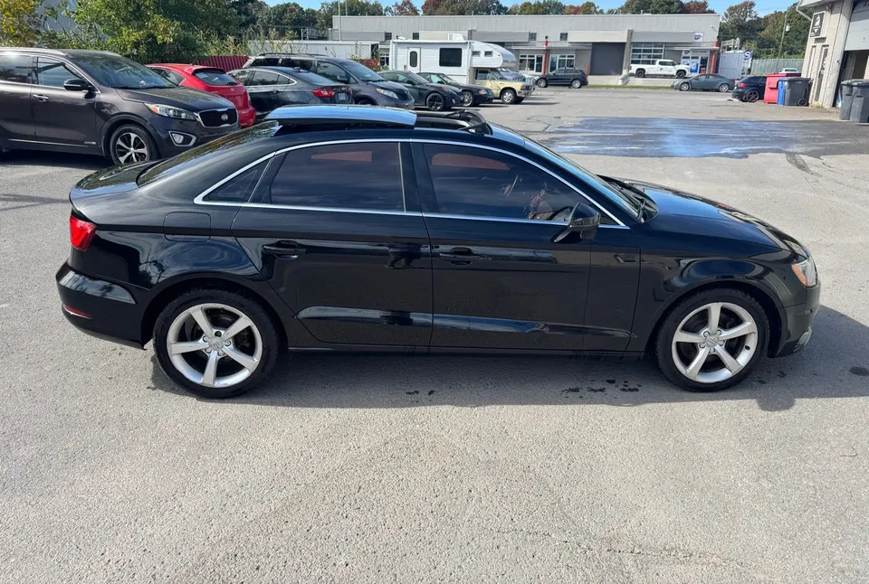Audi A3 2015 photo 2