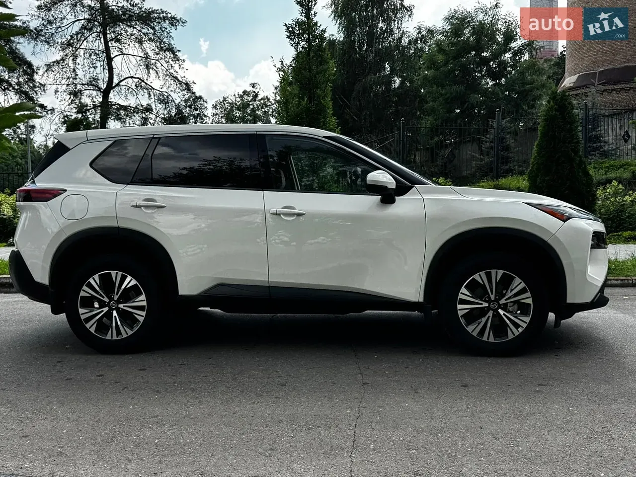 Nissan Rogue 2020 photo 2