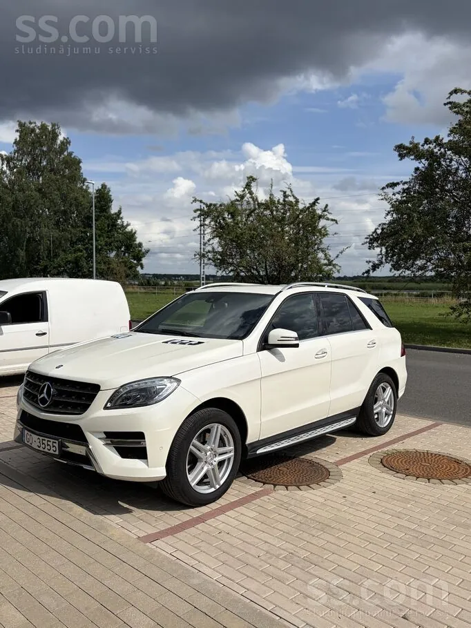Mercedes-Benz Ml350 2013 photo 2