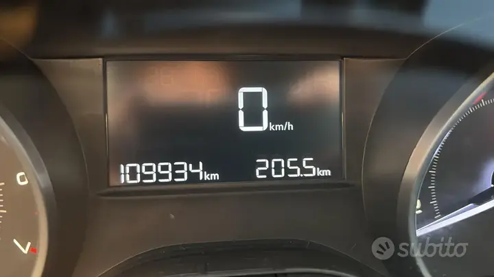 Peugeot 208 2016 photo 5