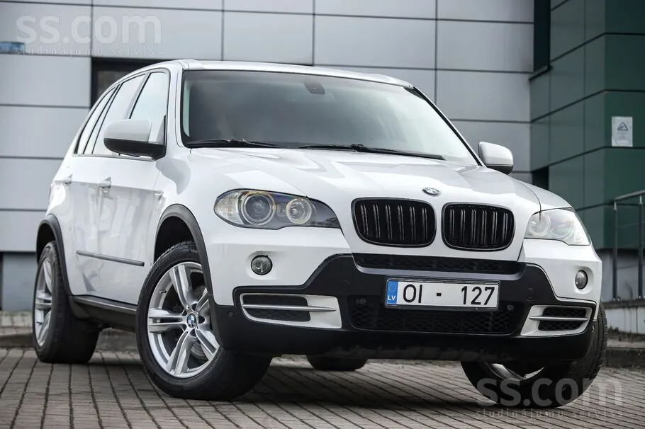 BMW X5 2009 photo 2