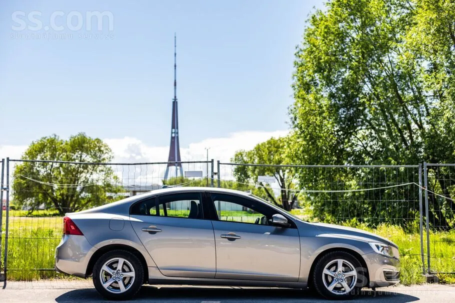 Volvo S60 2014 photo 5