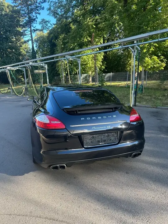 Porsche Panamera 2009 photo 2