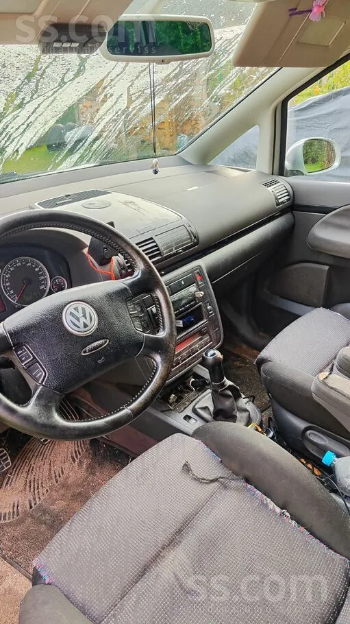Volkswagen Sharan 2004 photo 5