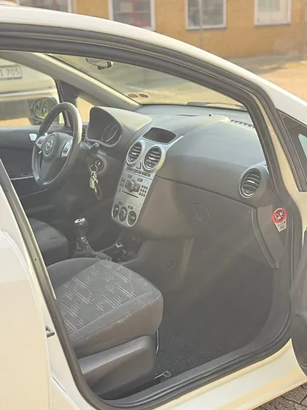 Opel Corsa 2013 photo 5