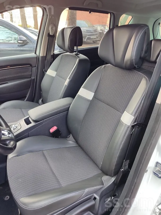 Renault Scenic 2015 photo 2