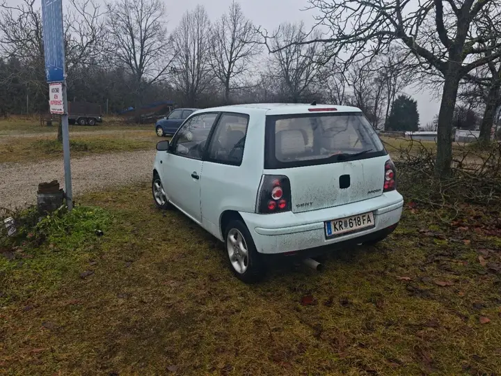 Seat Arosa 2002 photo 2