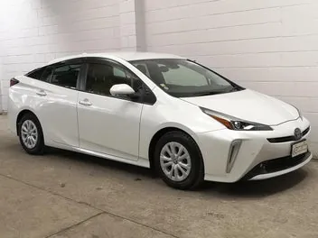Toyota Prius 2021 photo 2