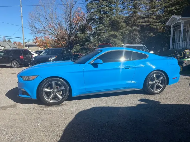Ford Mustang 2017 photo 2