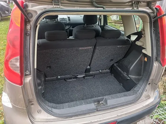 Nissan Note 2006 photo 5