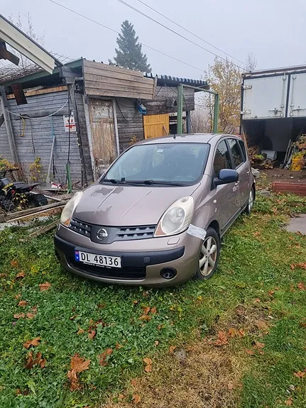Nissan Note 2006 photo 2