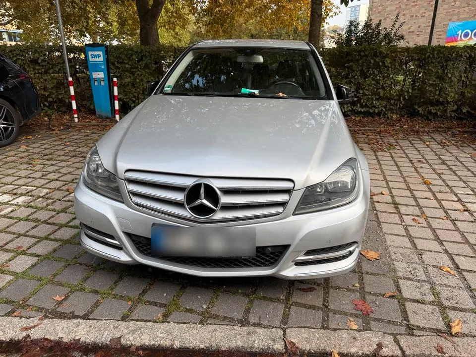 Mercedes-Benz C 180