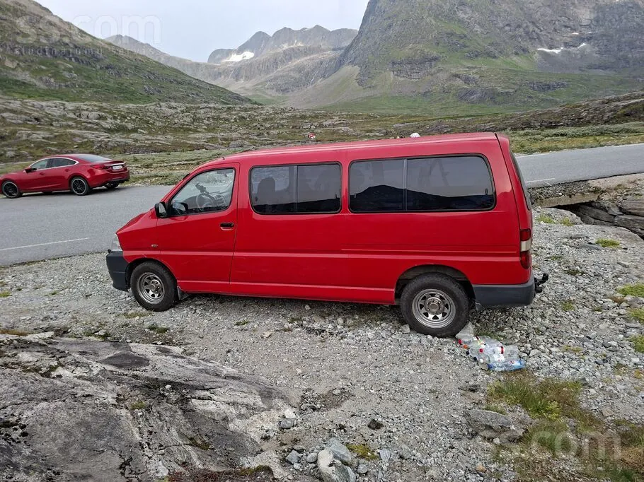 Toyota Hiace 2008 photo 3