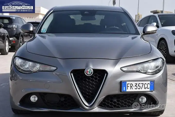 Alfa Romeo Giulia 2018 photo 2