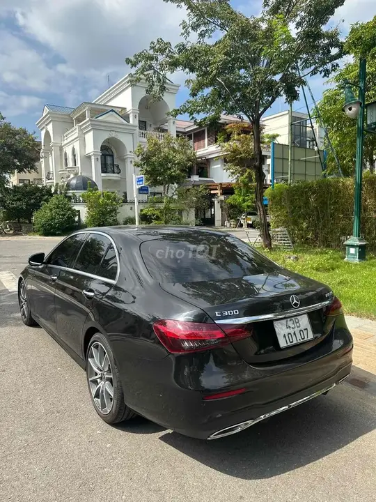 Mercedes-Benz E-Class 2021 photo 4
