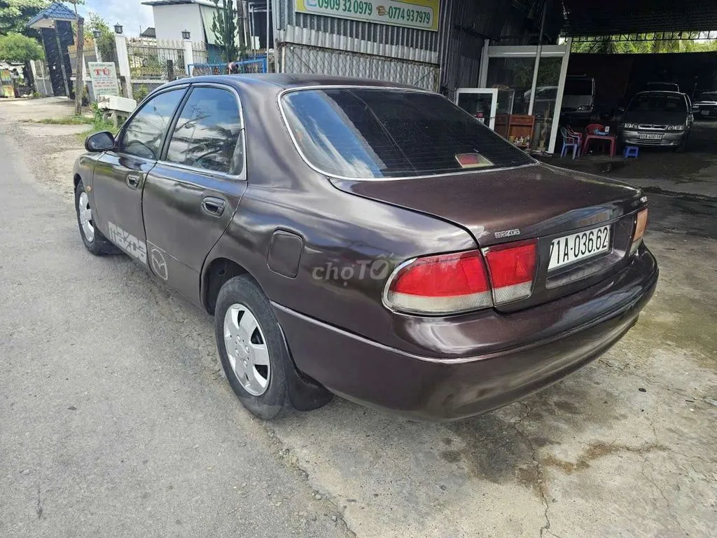Mazda 626 1995 photo 2