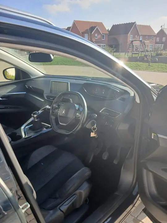 Peugeot 3008 2018 photo 5
