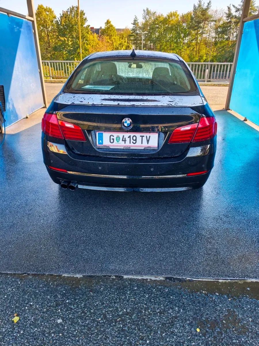 BMW 5 Series 2016 photo 2