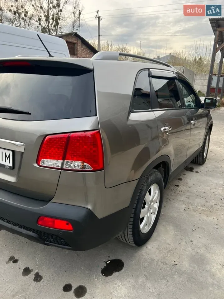 Kia Sorento 2012 photo 4
