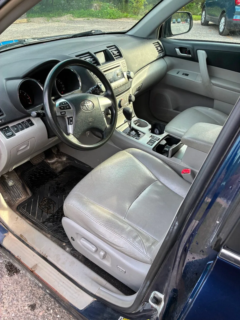 Toyota Highlander 2012 photo 5