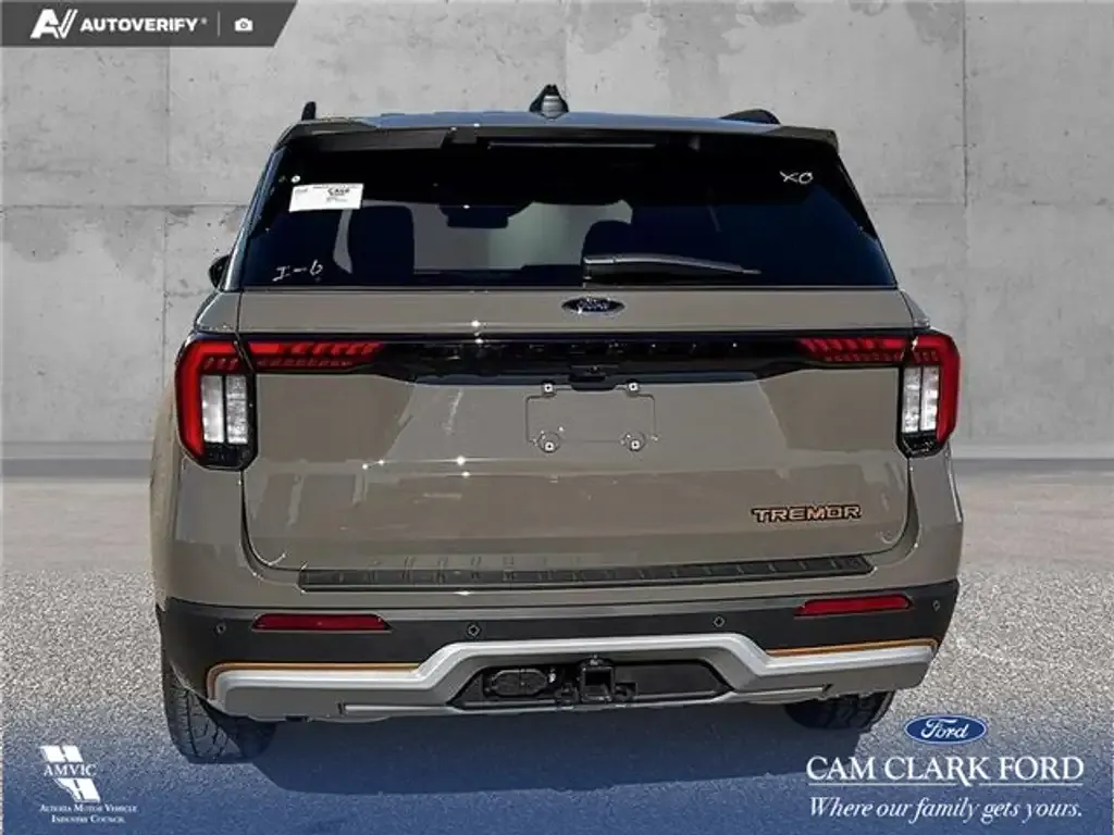 Ford Explorer 2026 photo 5
