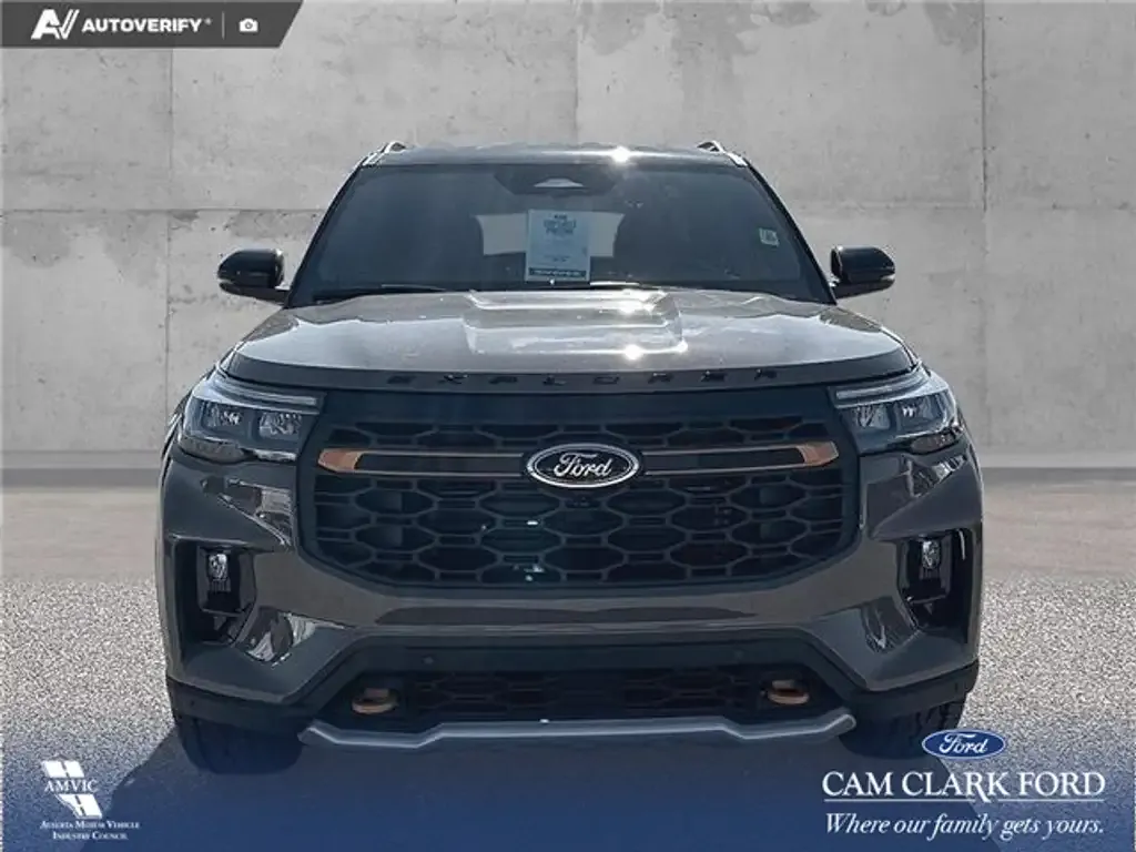 Ford Explorer 2026 photo 2