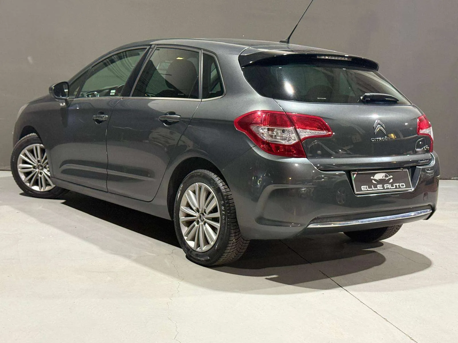 Citroen C4 2011 photo 3