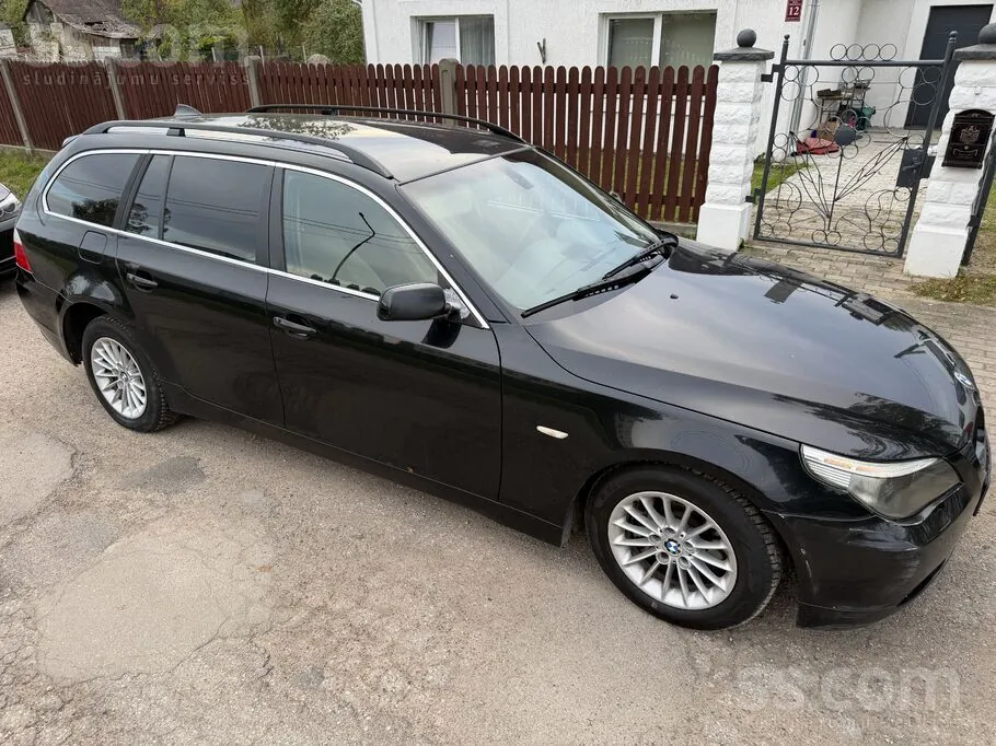 BMW 530D 2004 photo 2
